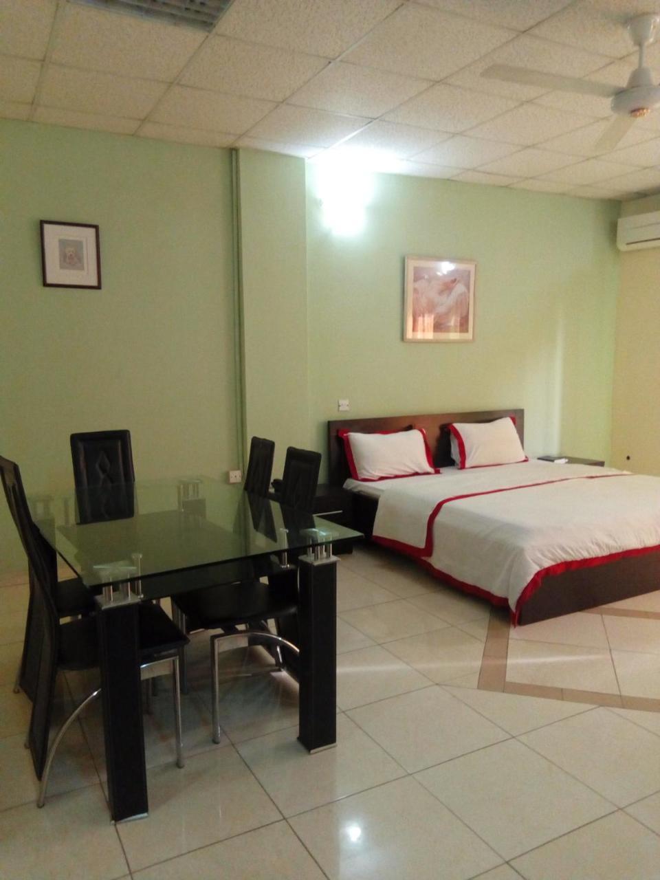 Weaver'S Hotel Abuja Exterior photo